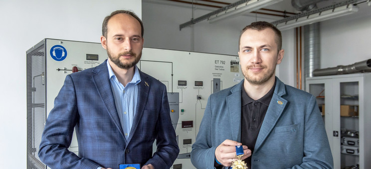 Od lewej: dr inż. Michał Kuźniar, dr inż. Arkadiusz Bednarz,